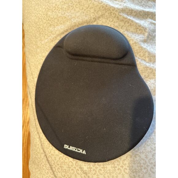 Victsing Mouse Pad w/ Gel Wrist Rest Ergonomic Non-Slip - Picture 1 of 2